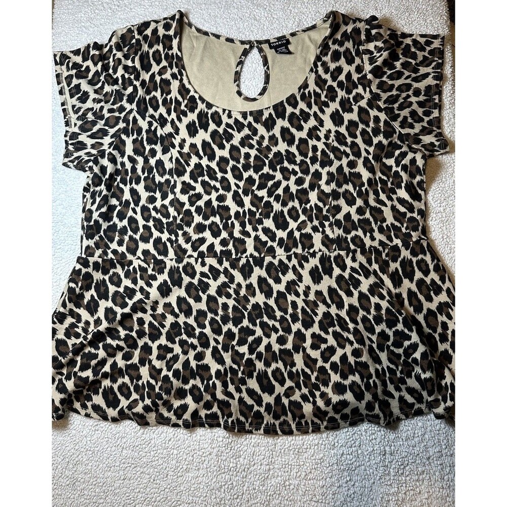 TORRID Animal Print Peplum Top Tan Black Brown Cheetah Leopard Sz 4